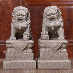 Deux-statues-lion-en-résine