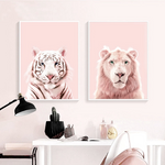 Cadre roses avec un lion et un tigre.