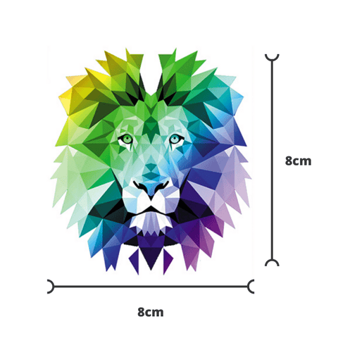 Tatouage lion multicolore.