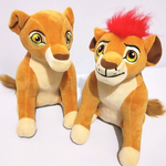 Peluches Simba et Nala la garde du Roi Lion.