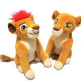 Simba et Nala la garde du roi lion en peluches.