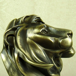 Tête de lion en statue.