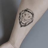 Tatouage Éphémère Lion sur bras.
