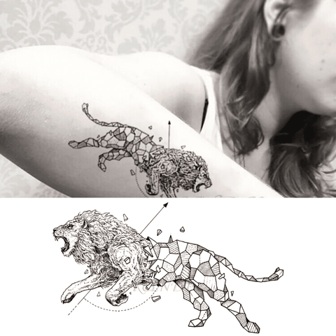 Tatouage lion bras femme.