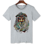 T-shirt tête de lion gris.