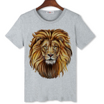 T-shirt gris avec tête de lion.
