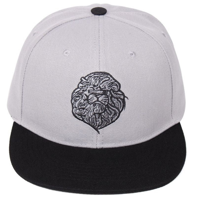 casquette lion noire et blanc