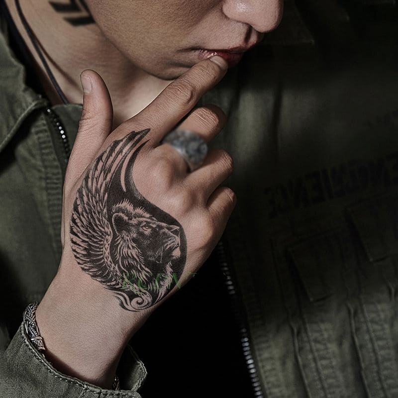 Tatouage Lion Aile