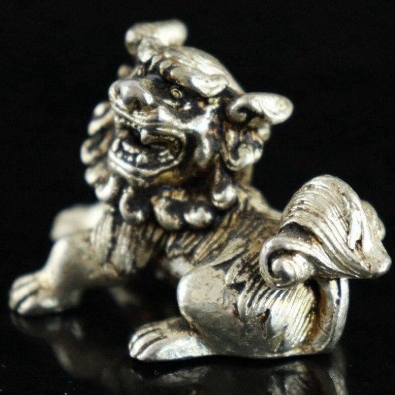 Lion-chinois-argent-côté