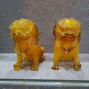 statuette Lion Ambre Sculpté zoom