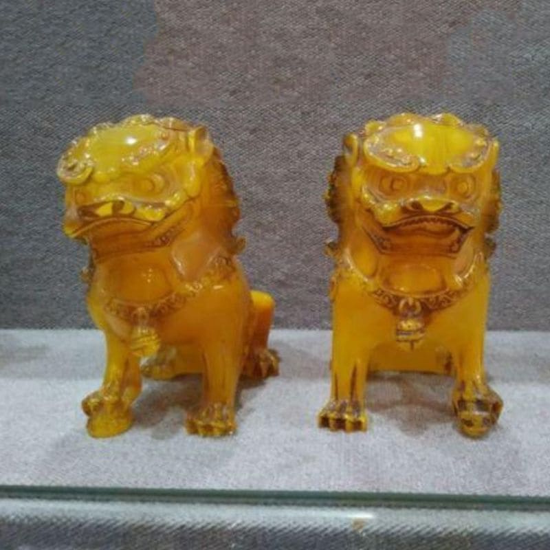 statuette Lion Ambre Sculpté zoom