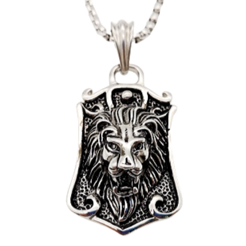 Tête de lion en pendentif.