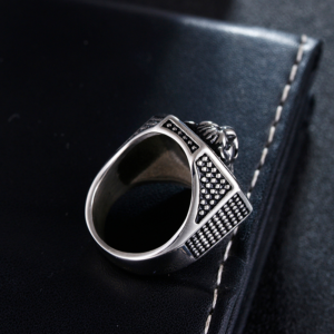 Bague Lion couleur Argent en acier inoxydable