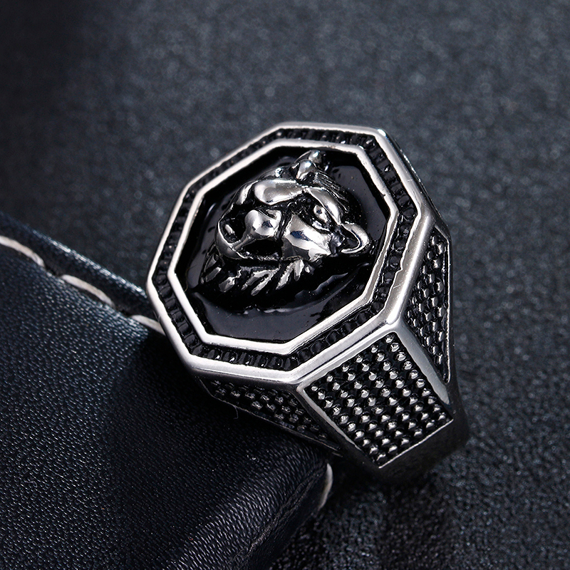 Bague Lion couleur Argent