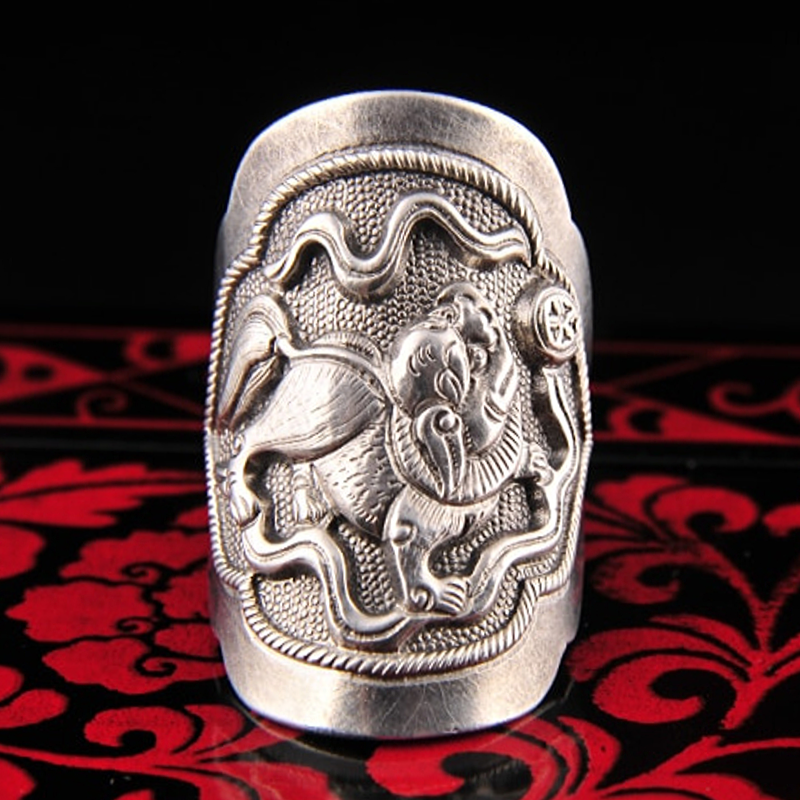 Lion sur Bague ajustable en Argent