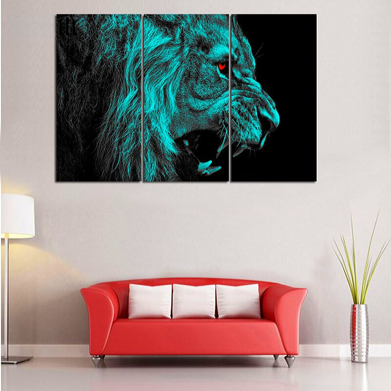 Tableau lion qui rugit de profil.