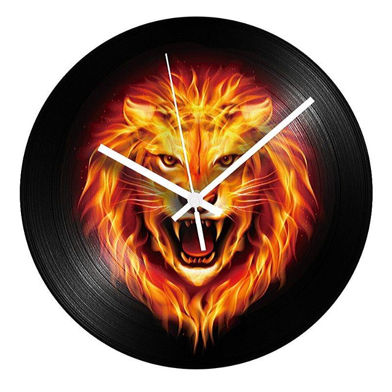Horloge tête de lion.