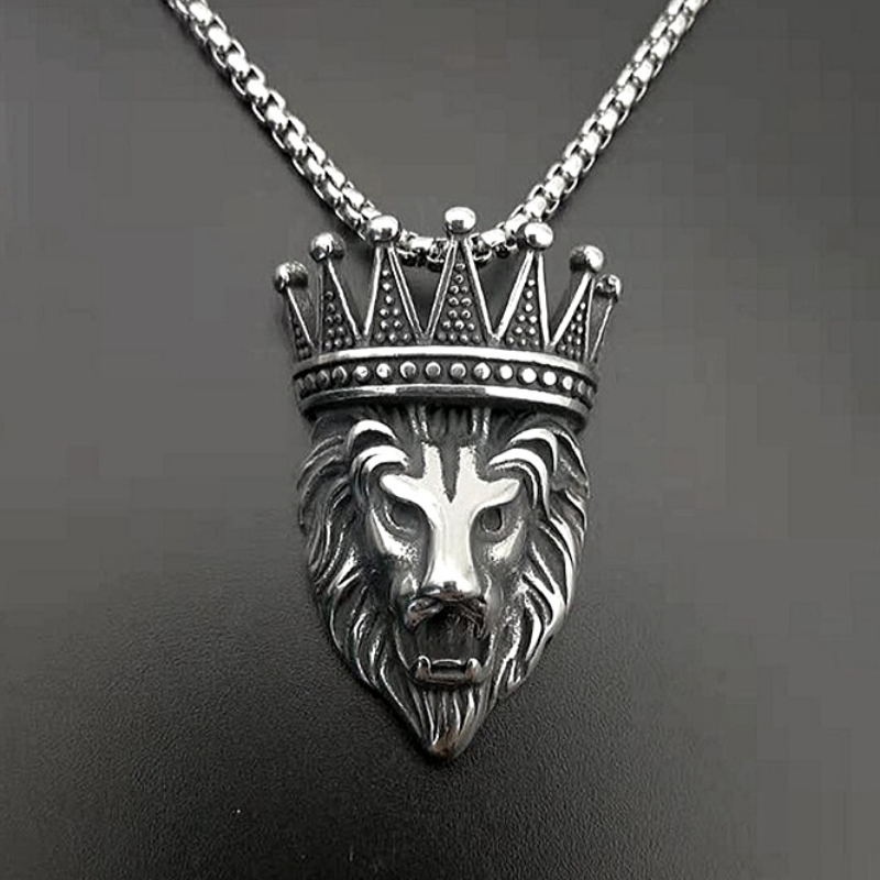 Pendentif tête de lion.