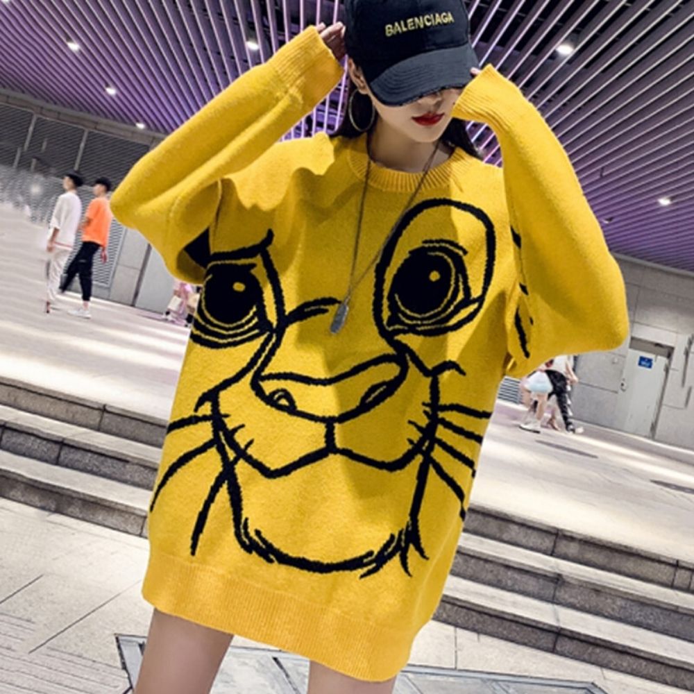 Robe pull tête de simba.