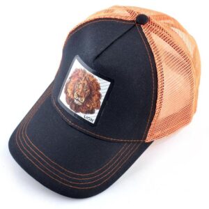 Casquette lion orange.