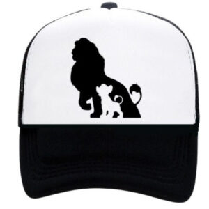 casquette noire et blanche