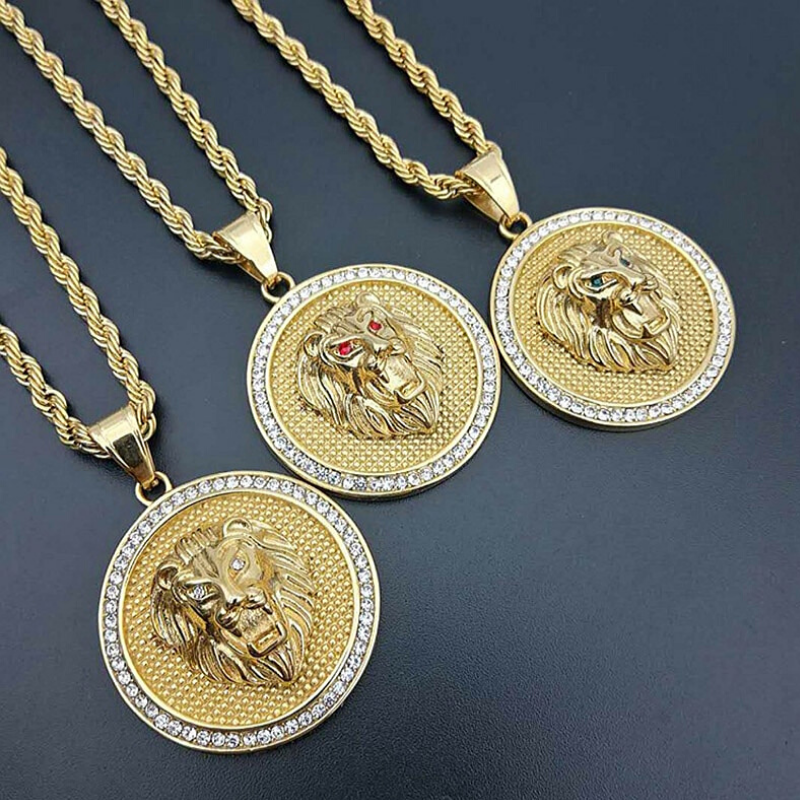 Collier pendentifs lion or.