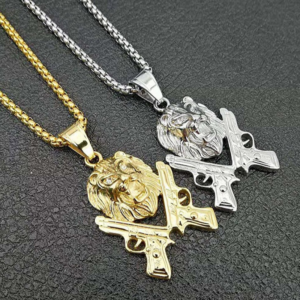 Têtes de lion en collier.