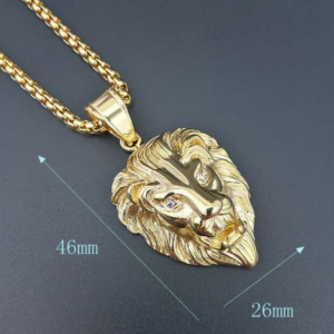 Pendentif lion petite taille pour femme.